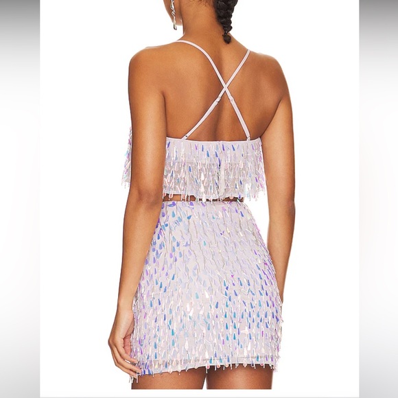 Taylor swift. MALLORY EMBELLISHED CROP TOP AND MINI SKIRT IN SILVER - Picture 2 of 6